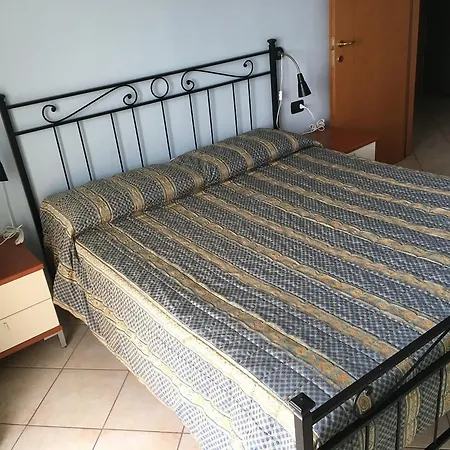 Comanduccio Lägenhet Montescudo